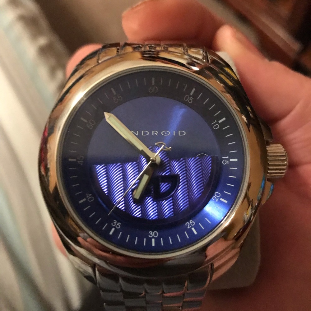 Android spinning rotor watch